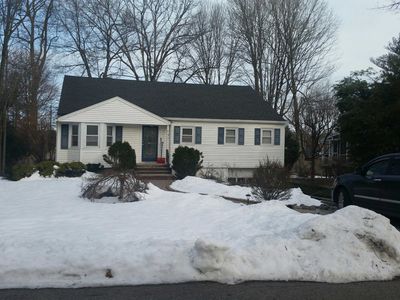 985 Crystal Lake Ter, Franklin Lakes, NJ, 07417