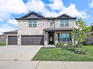 2000 Falling Star Dr, Haslet, TX 76052