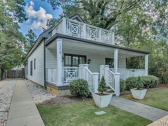 4th image of 1219 Oakwood Ave