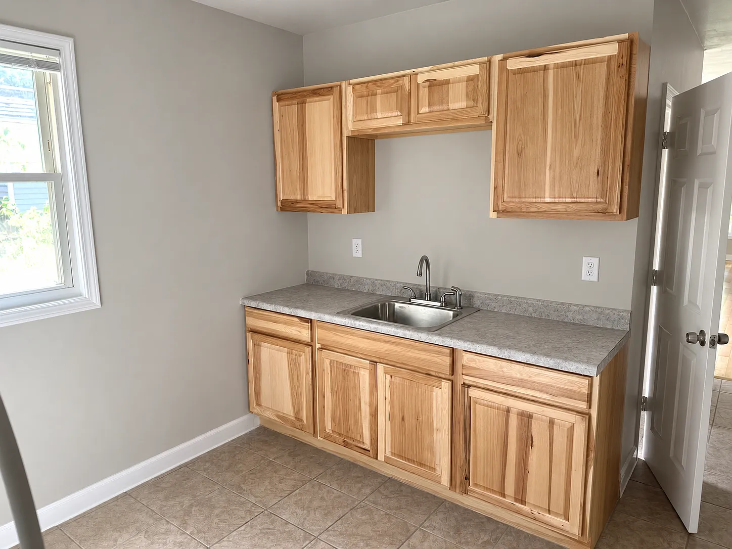3 bed, $1,445 — Photo 4