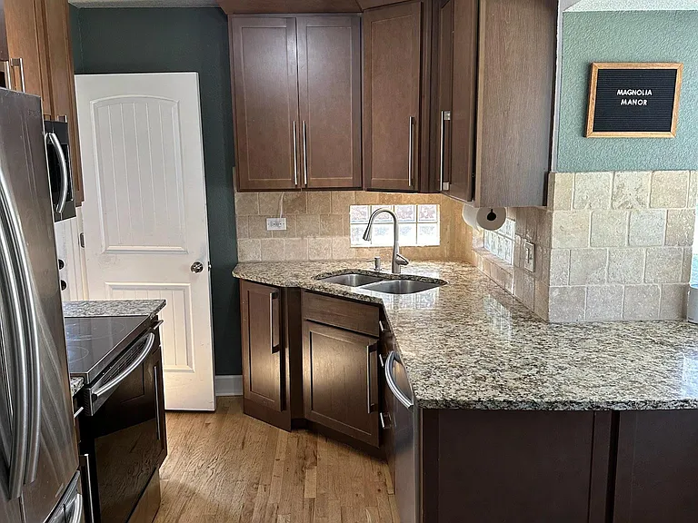 3520 Magnolia St — Photo 14