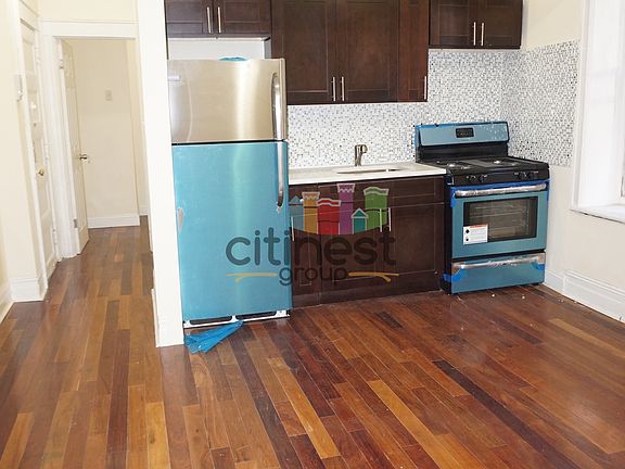 3rd image of 553 58th St #Ce