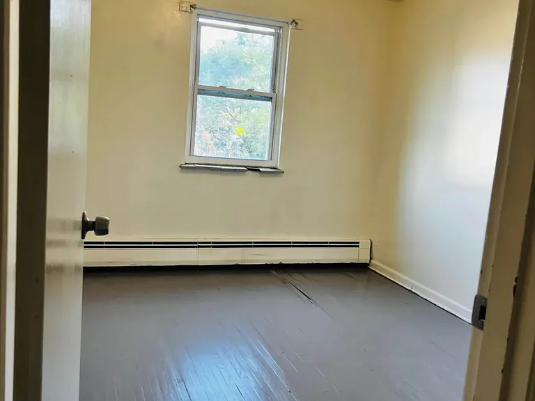 37 Eagan Dr #3 — Photo 4