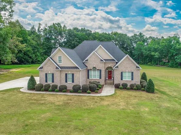 141 Clearwater Dr, Roxboro, NC 27574