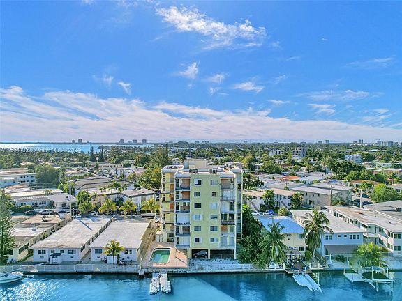5th image of 8001 Crespi Blvd APT 6B
