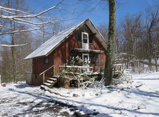 238 Horse Shoe Bend Rd, Acme, PA 15610