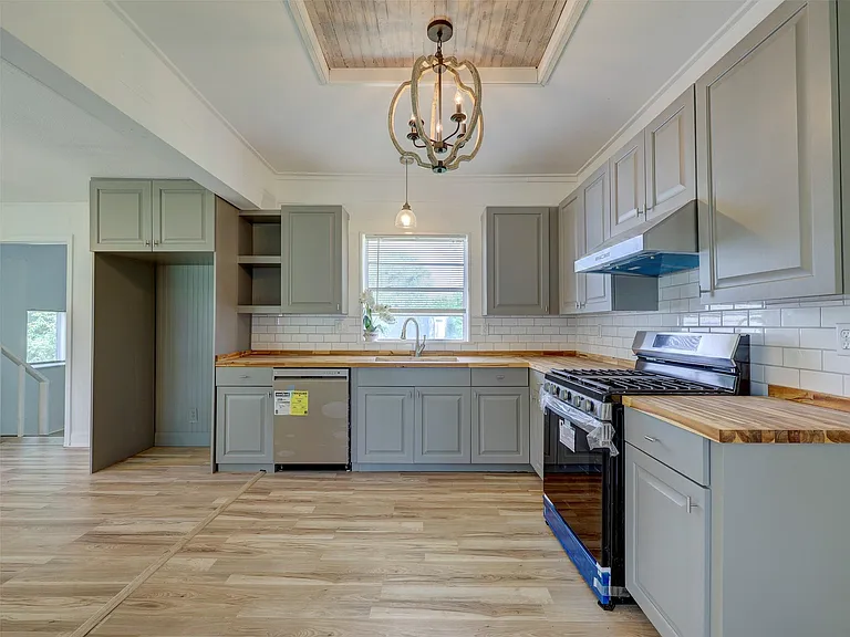 610 Linden St — Photo 21