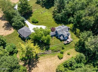 176 W Center Rd, West Stockbridge, MA 01266