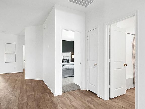 3rd image of 1527 Cinque Terre Way