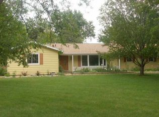 824 Hudson Rd, Cedar Falls, IA 50613