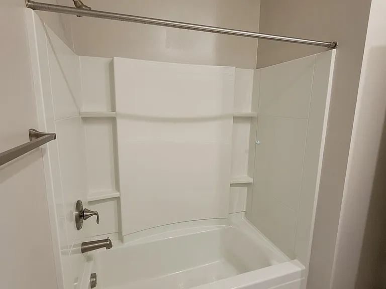 8234 N 22nd Dr — Photo 35