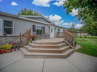 N7377 Malibou Ln, Beaver Dam, WI