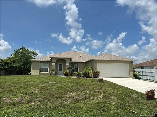 1762 SW Finch Ln Photo 1 1762 SW Finch Ln Photo 1