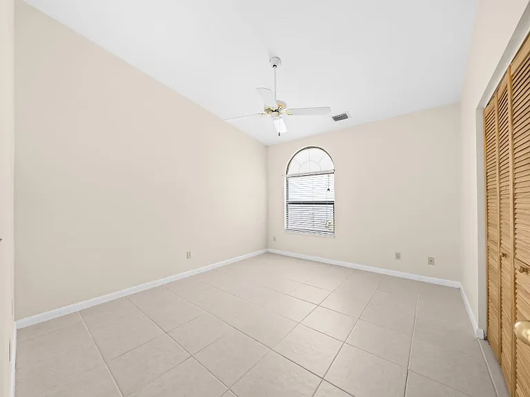 39 Anchor Dr — Photo 6