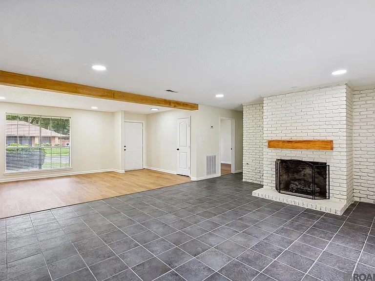 9888 Grand Teton Ave — Photo 3