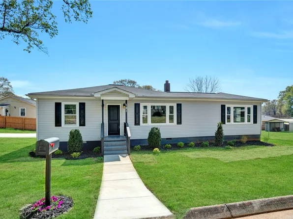 101 Mark St, Easley, SC 29640