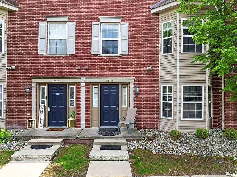22680 Goddard Rd — Photo 4