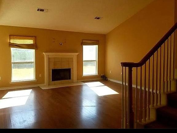 2nd image of 177 Penn Mill Lakes Blvd