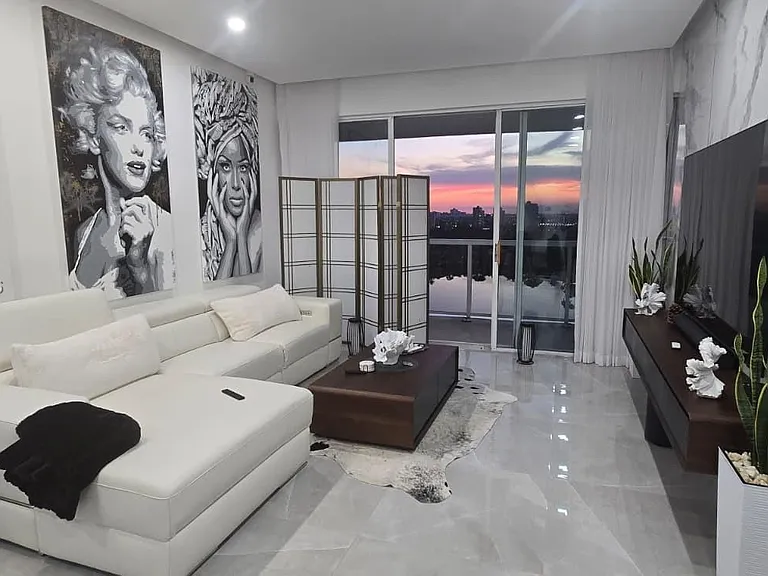3731 N Country Club Dr #Penthouse 24 — Photo 25