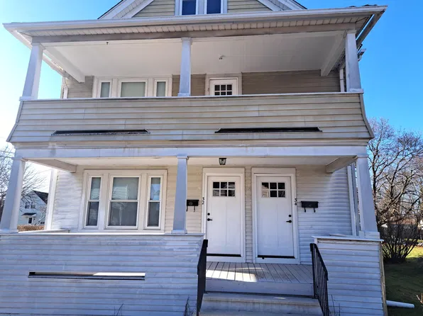 32 Lilac St, Manchester, CT 06040