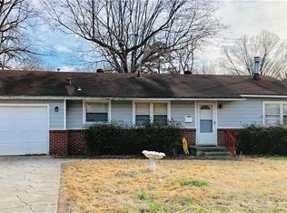 1006 SE 3rd St, Bentonville, AR 72712