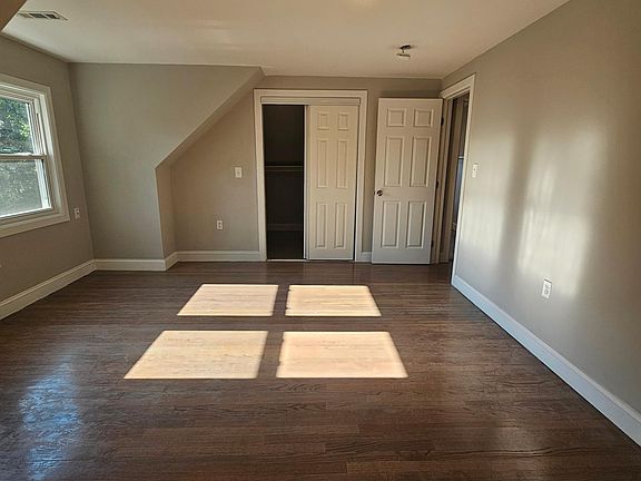 4th image of 151 Howard Ave #3L
