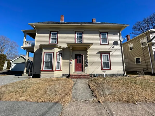 16 Oak St Floor 3, Danvers, MA 01923