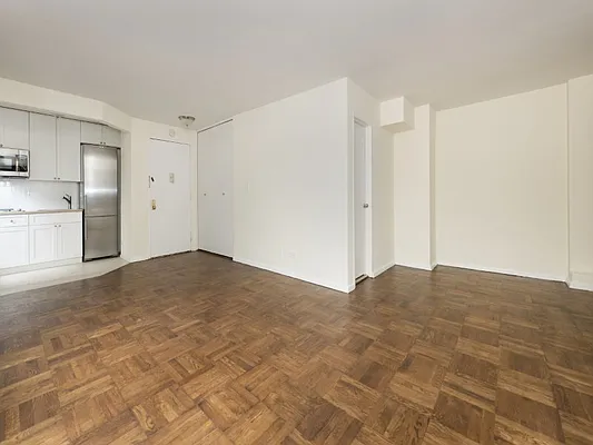 Sold by Sotheby's International Realty | media 14