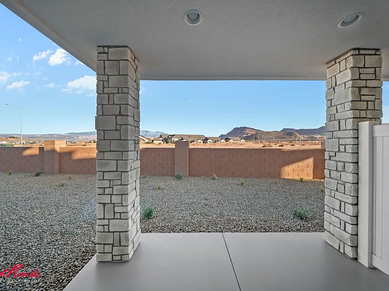 1037 E Malibu Ln — Photo 29