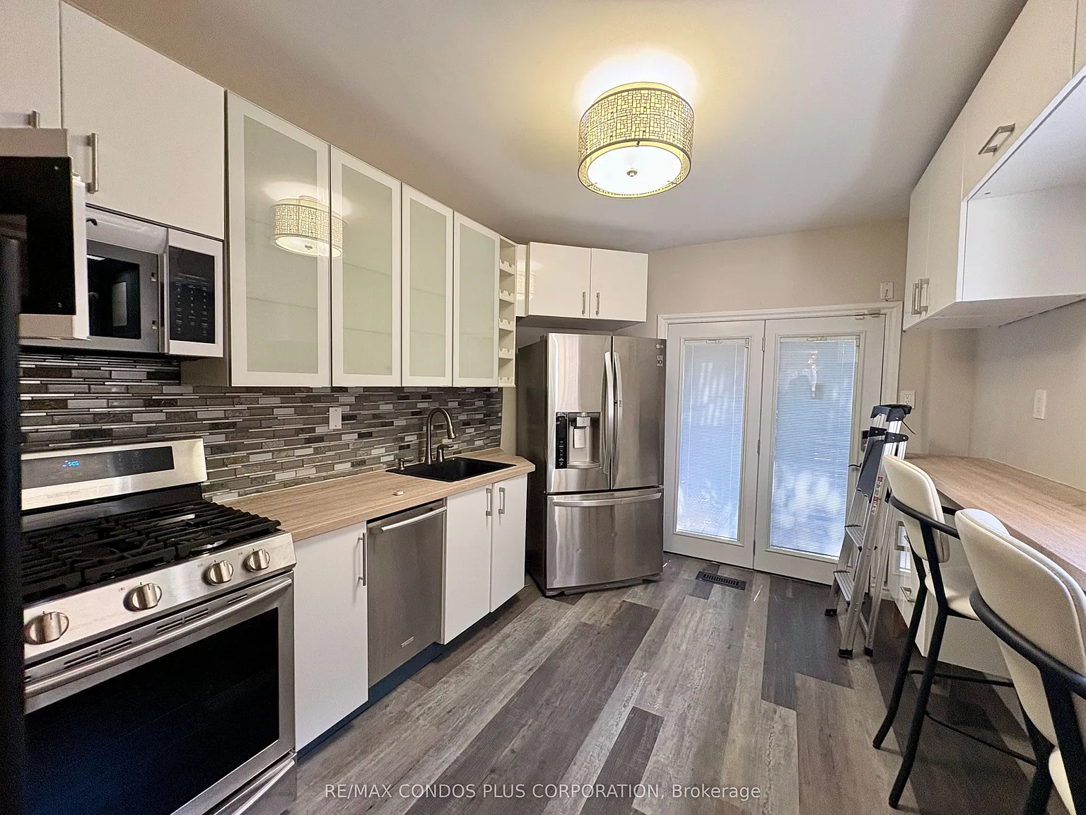 5 bed, $5,000 — Photo 2