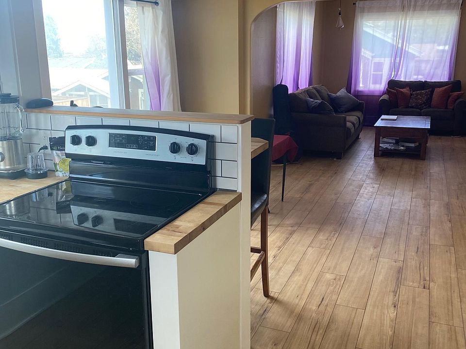 Open kitchen to living dining area.