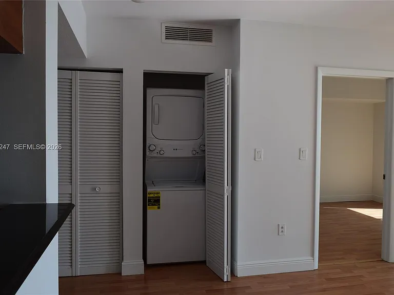 1800 N Bayshore Dr #2310 — Photo 24