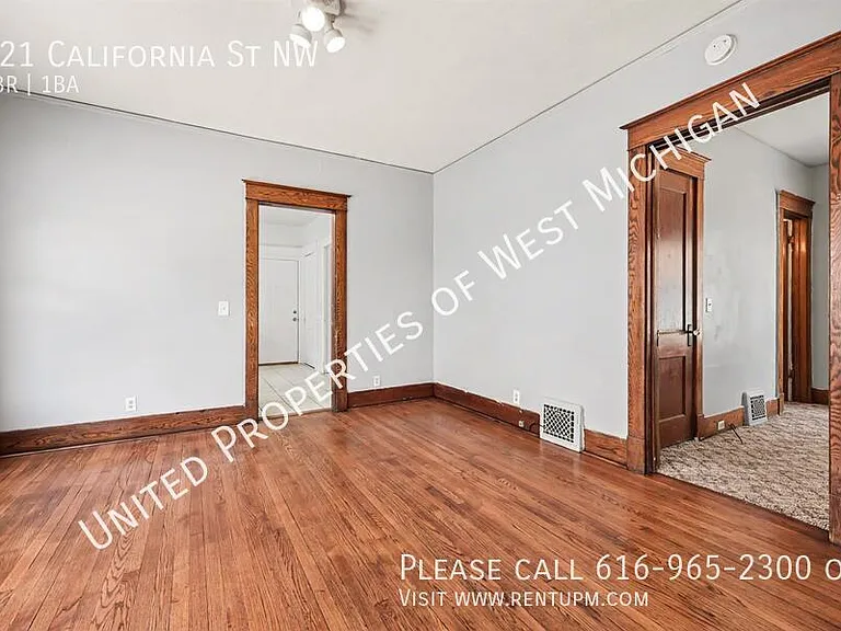 721 California St NW — Photo 6