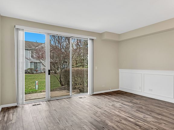 5th image of 1625 Woodcrest Cir