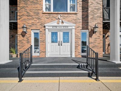 7450 Boulder Bluff Dr APT 61, Jenison, MI, 49428