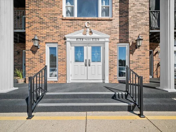 7450 Boulder Bluff Dr APT 61, Jenison, MI 49428