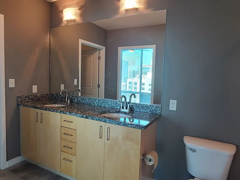 943 Peachtree St NE #1018 — Photo 6