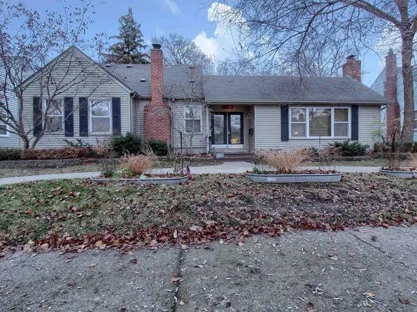 21556 Olmstead St, Dearborn, MI 48124