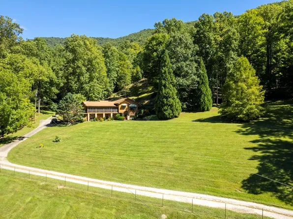 1620 E Buffalo Road, Robbinsville, NC 28771