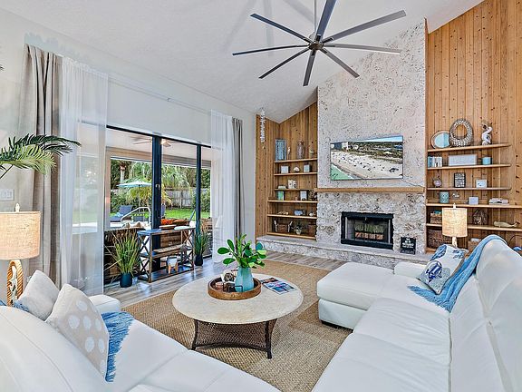 5th image of 8422 SE Quail Ridge Way