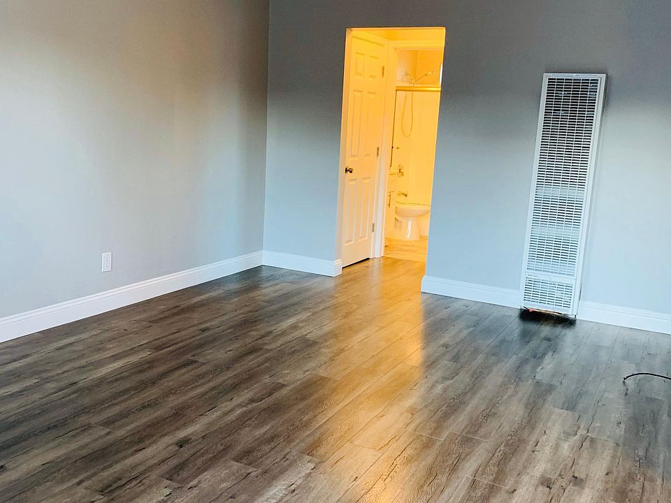 1st image of 401 E Poplar Ave APT 11