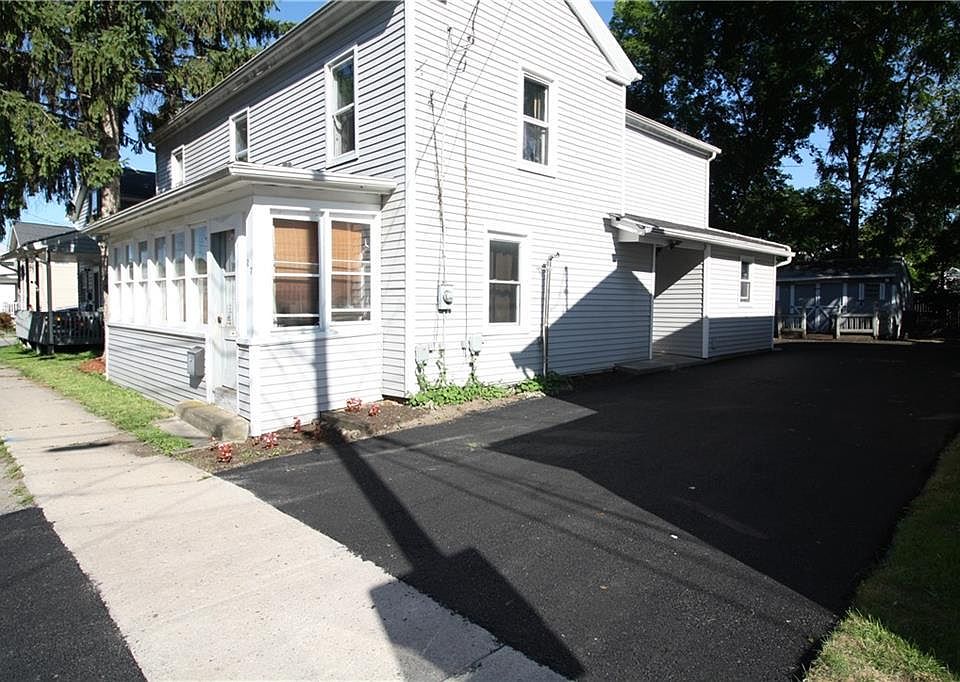 1st image of 27 Antis St