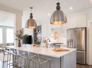 3752 Benton St NW, Washington, DC 20007