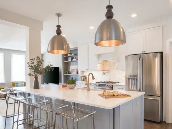 3752 Benton St NW, Washington, DC 20007