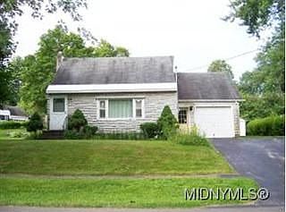 5th image of 9 Delamarter St