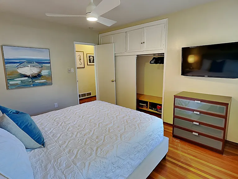 3712 Riviera Dr — Photo 21