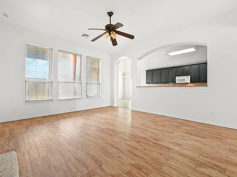 1665 Amberwood Loop — Photo 12