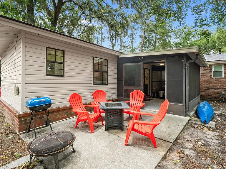 527 Red Oak Rd — Photo 44