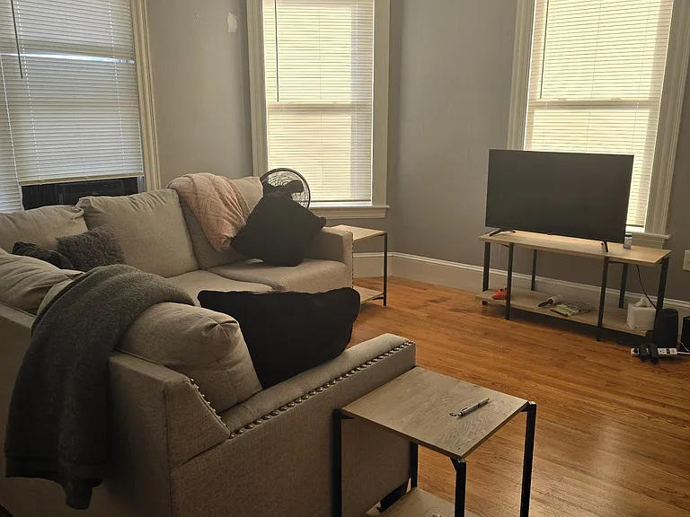 174 Ash St #3F — Photo 8