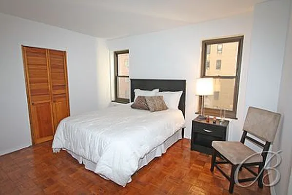 Sold by Bellmarc Realty | media 8